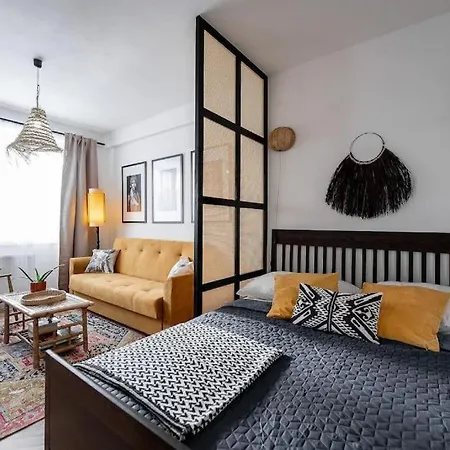 Appartement Design In The Center Of *