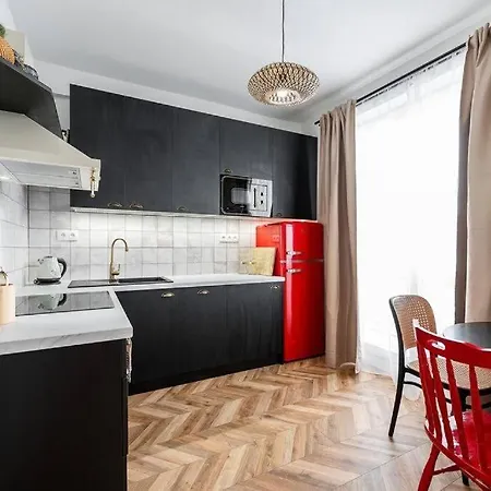 Design In The Center Of Apartment *