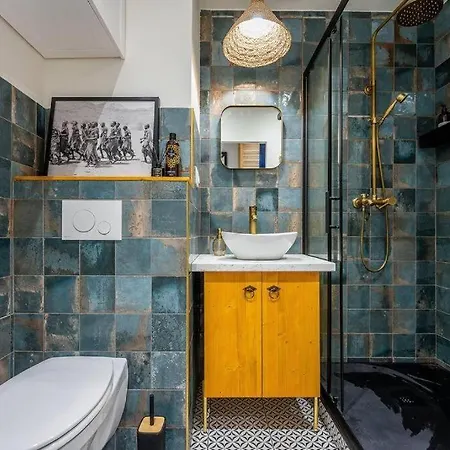 Design In The Center Of Apartment *